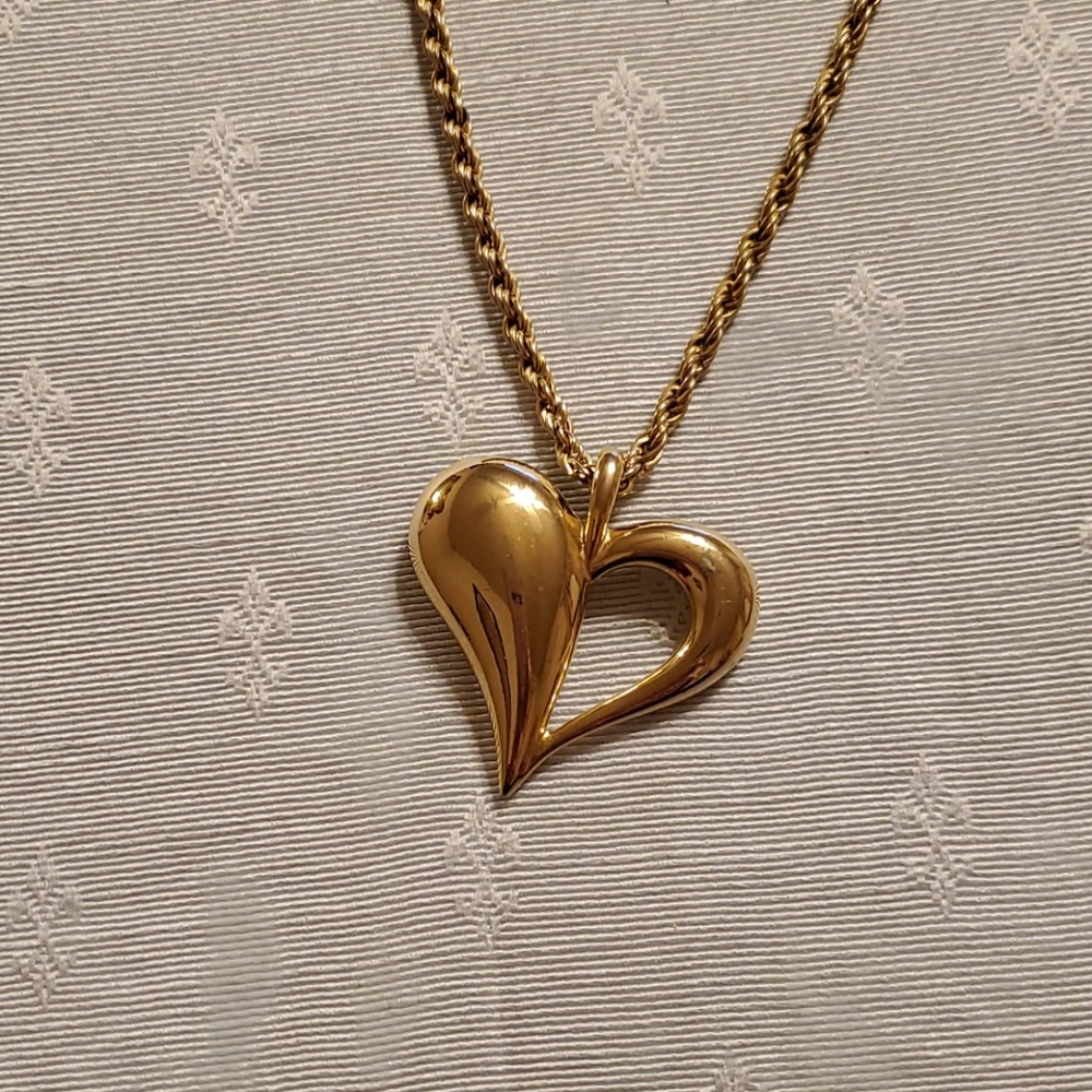 Vintage Gold Heart Pendant with Rope Chain